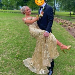 SHERRI HILL 56101 PROM DRESS SIZE 000✨